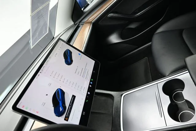Used 2023 Blue Tesla Base image 14