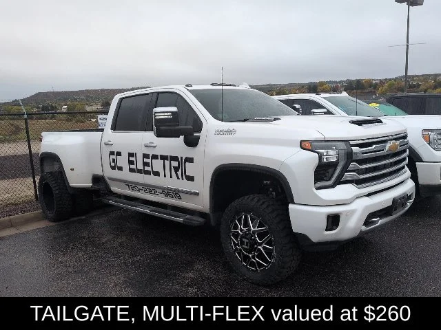 Used 2024 Beige Chevrolet High Country image 7