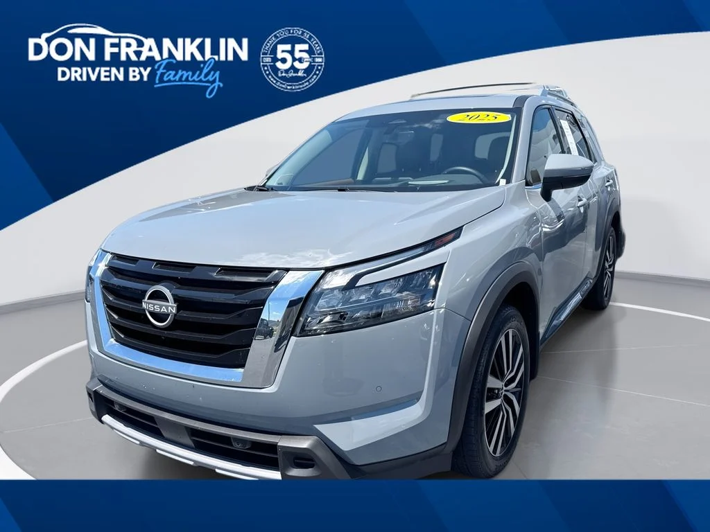 Used 2025 Gray Nissan Platinum image 1