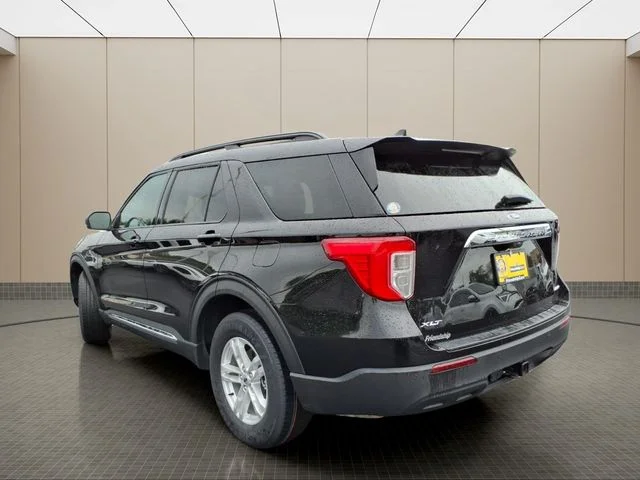 Used 2023 Black Ford XLT image 14