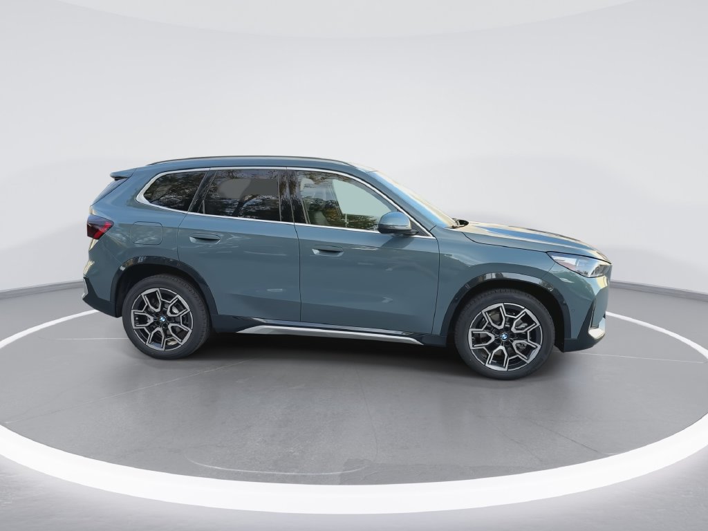 New 2027 Green BMW xDrive28i image 9