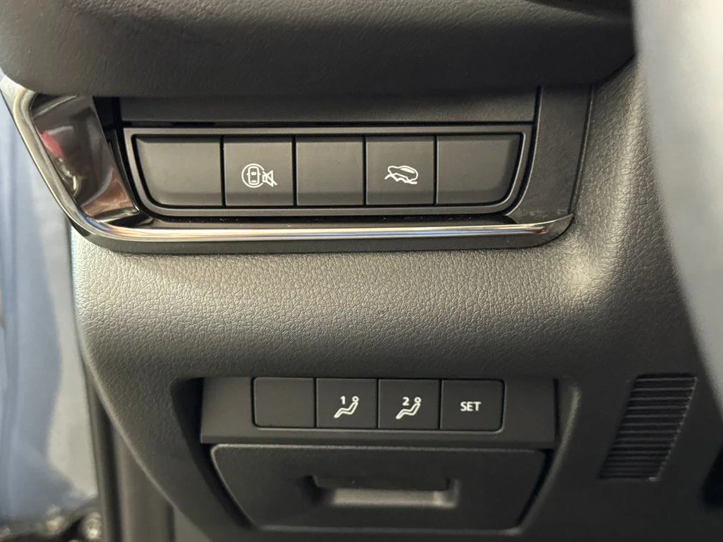 Used 2025 Gray Mazda 2.5 S Carbon Edition image 28