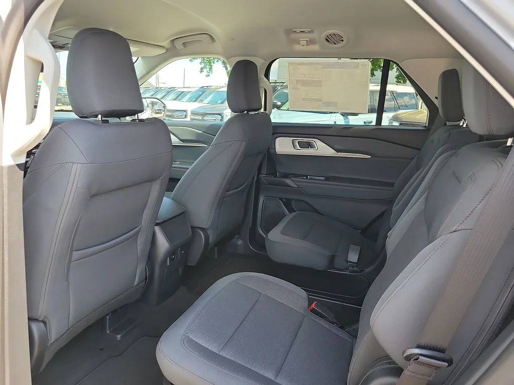 New 2026 Space White Metallic Ford Active image 10
