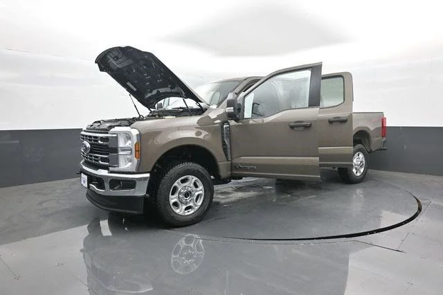New 2026 Marsh Gray Ford F-350® XLT image 42