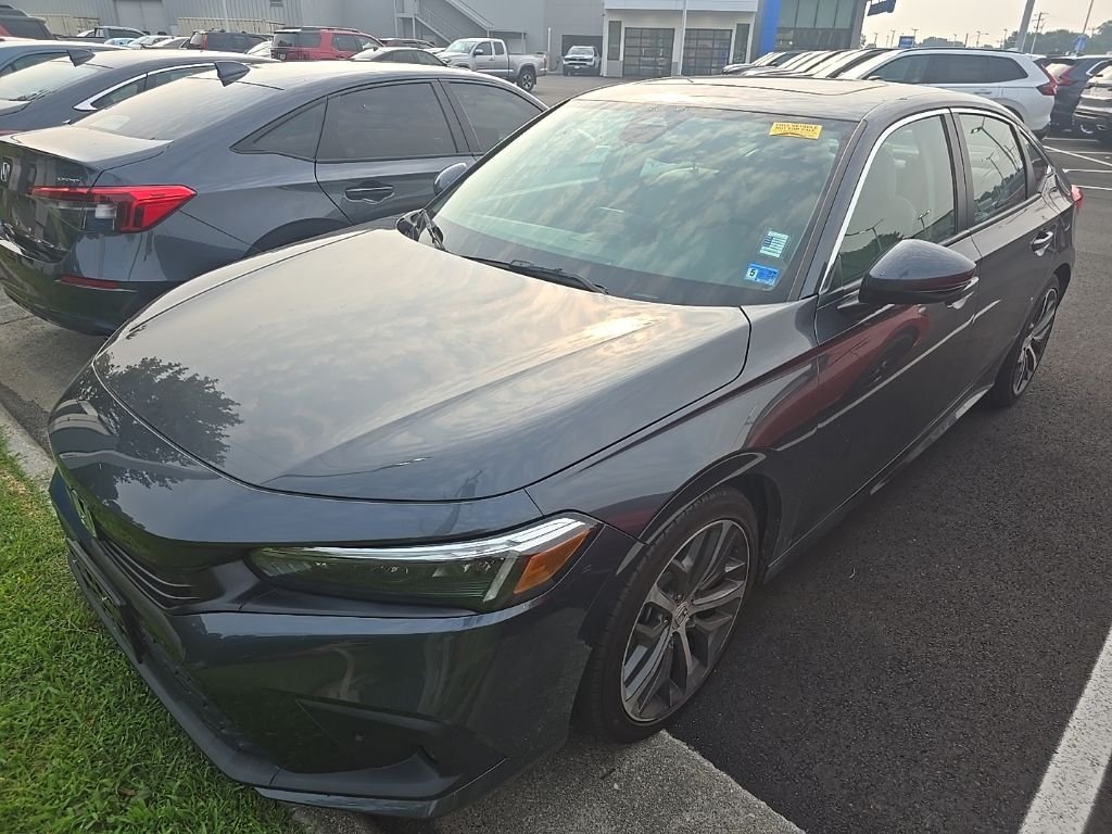 Used 2024 Gray Honda Touring image 2