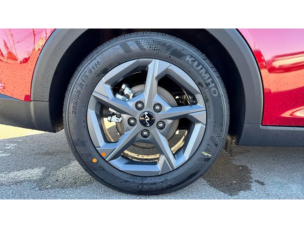 New 2026 Currant Red Kia LXS image 27