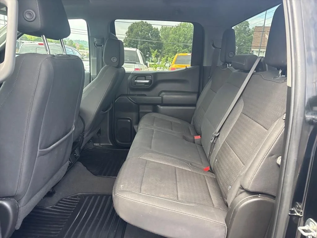 Used 2024 Black Chevrolet Custom image 17