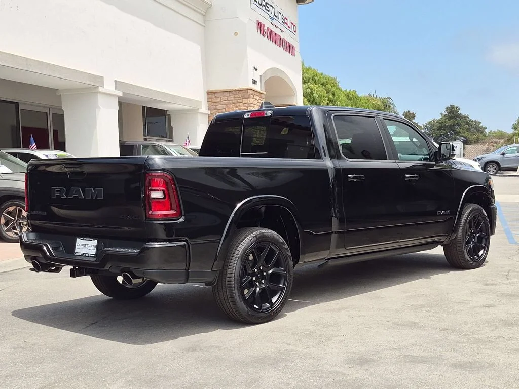 New 2026 Diamond Black Crystal Pearl-Coat Exterior Paint RAM Laramie image 5
