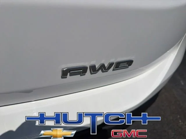 Used 2024 Summit White GMC SLE image 15