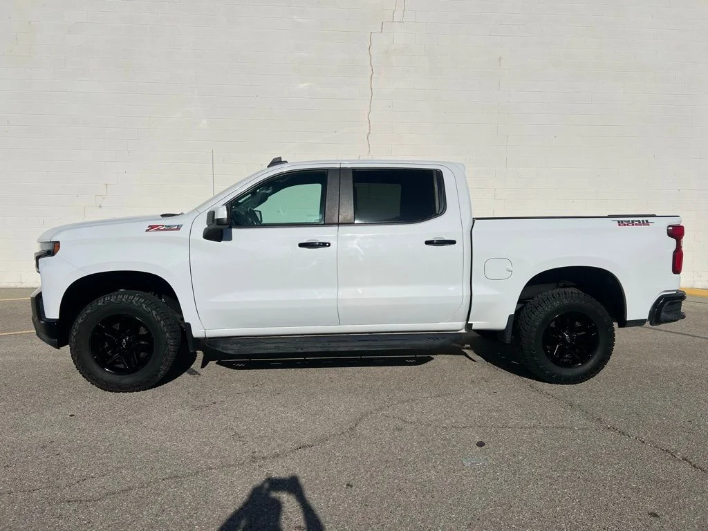 Used 2020 Summit White Chevrolet LT Trail Boss image 2