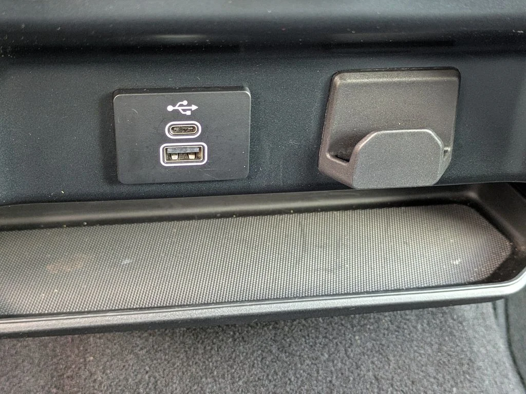 Used 2025 Black Ford XLT image 22