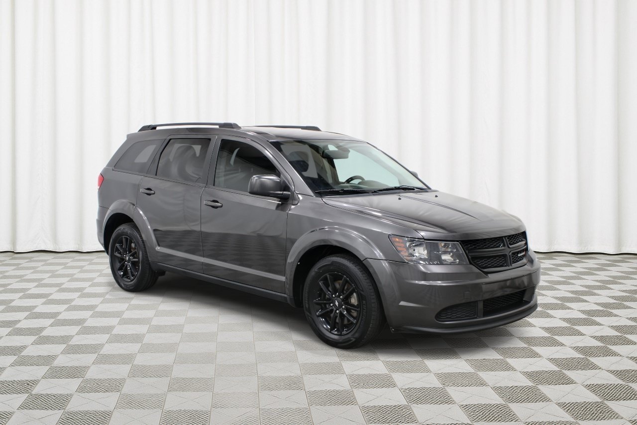 Used 2020 Granite Pearlcoat Dodge SE Value image 8
