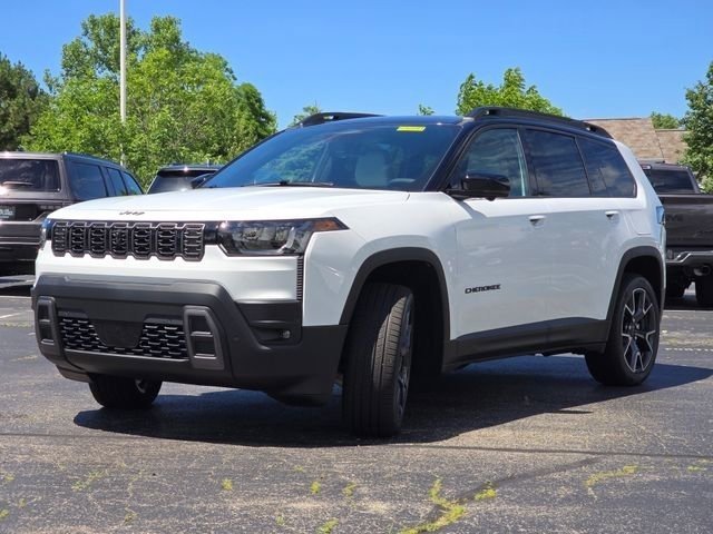New 2026 Bright White Clear-Coat Exterior Paint Jeep Overland image 18