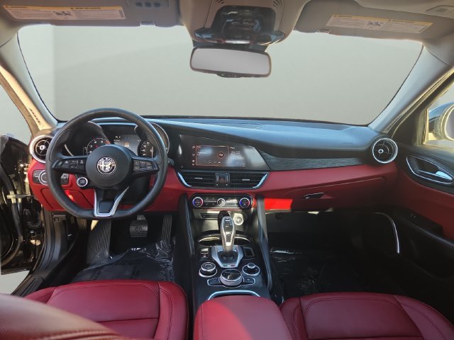 Used 2021 Black Alfa Romeo Sprint image 2
