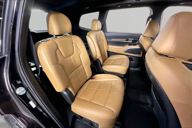 Used 2022 Black Kia SX image 23
