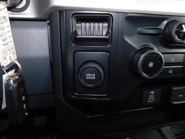 2026 Ford F-350 Super Duty XL - Photo 61