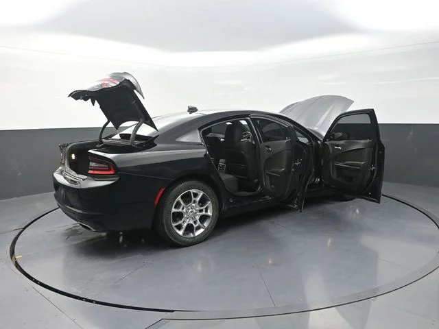 Used 2016 Black Dodge SXT image 34