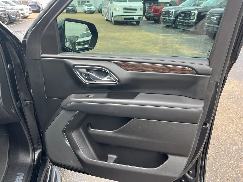 Used 2023 Black Chevrolet LS image 23