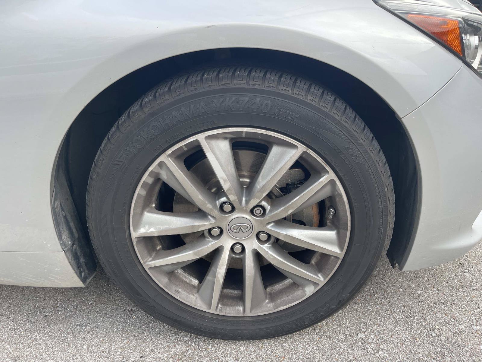 Used 2015 Liquid Platinum INFINITI Premium image 8