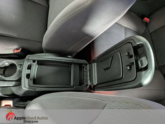 Used 2012 White Chrysler Touring image 23