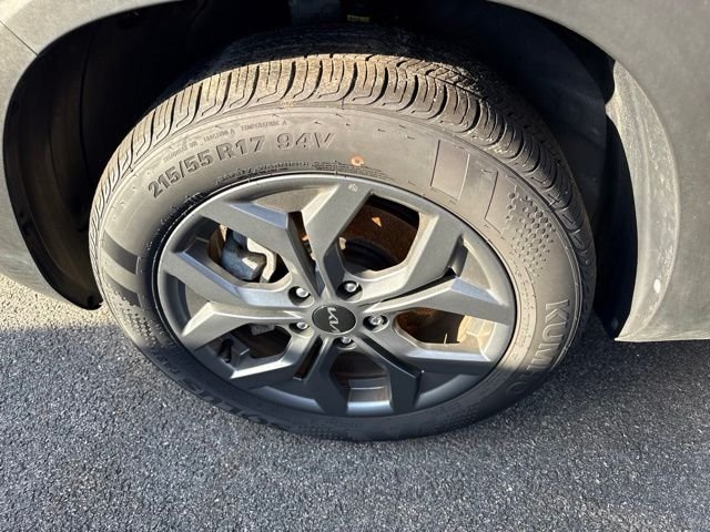 Used 2025 Gray Kia LX image 6