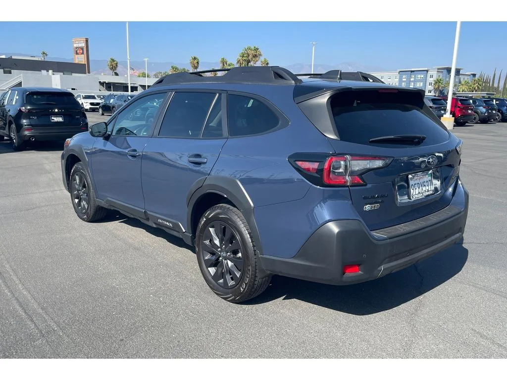 Certified Used 2023 COSMIC BLUE PEARL Subaru Onyx Edition image 3