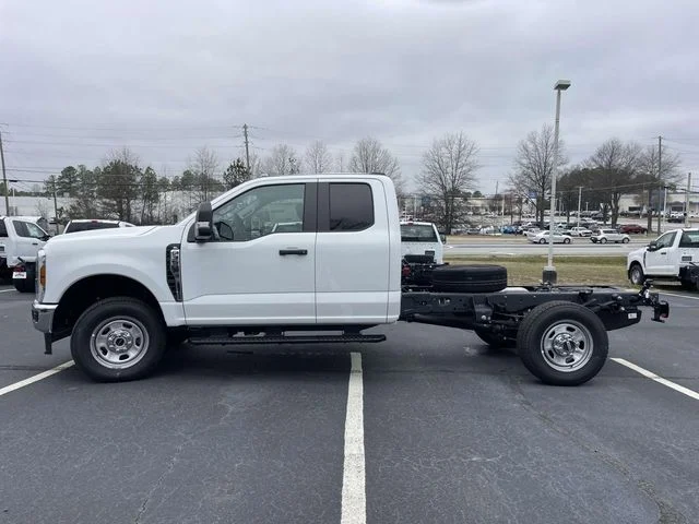 New 2026 White Ford XL image 5