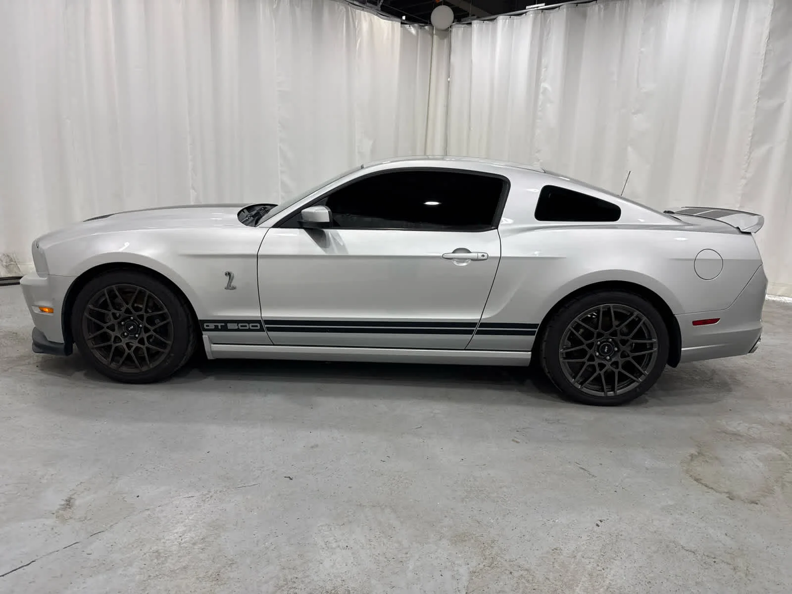 Used 2014 Silver Ford Shelby GT500 image 2