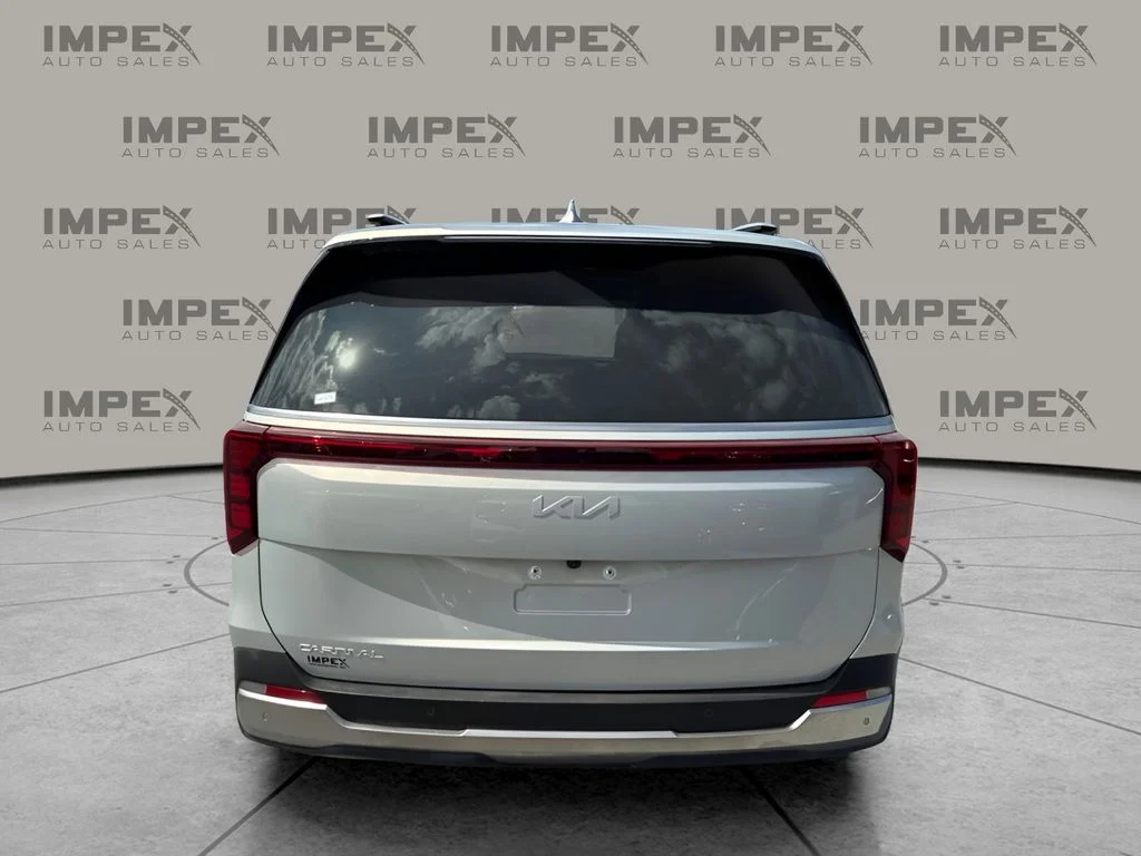 Used 2025 White Kia SX image 4
