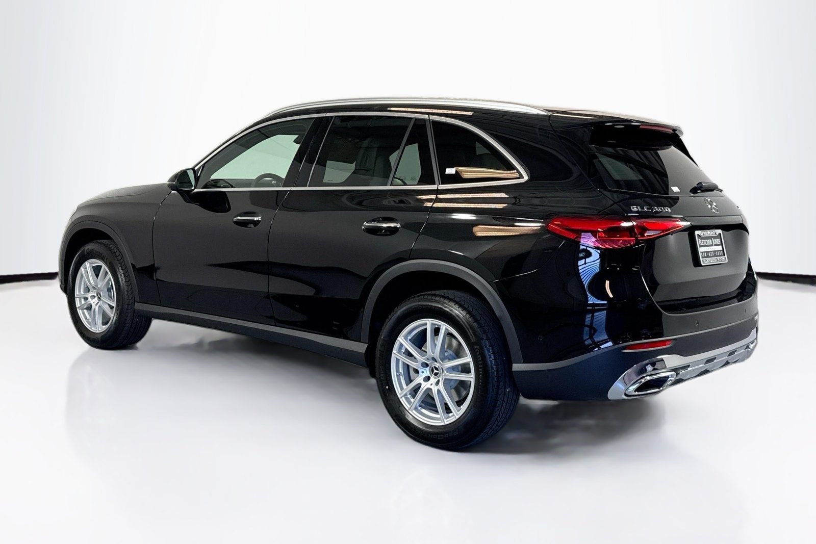 New 2026 Obsidian Black Metallic Mercedes-Benz GLC 300 image 7