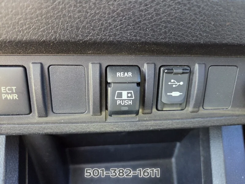 Used 2018 Midnight Black Metallic TOYOTA SR5 DOUBLE CAB 6