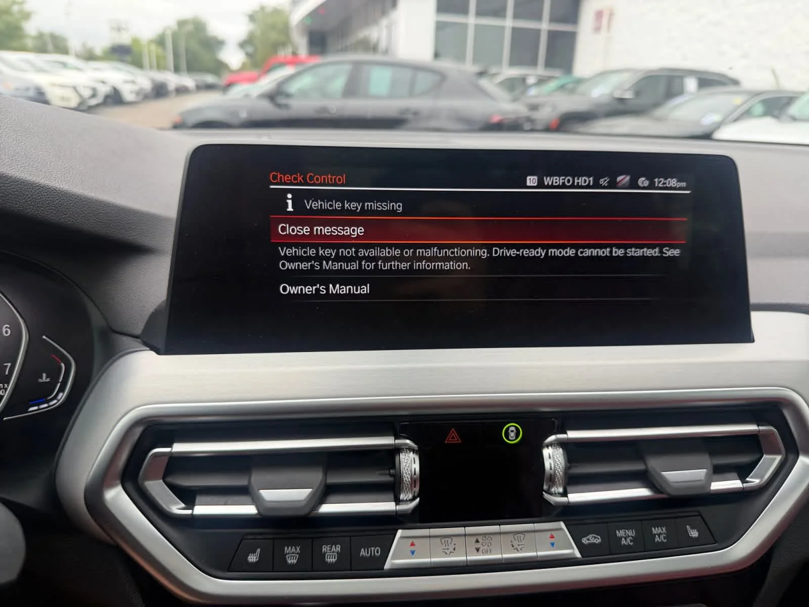 Used 2022 Mineral White Metallic BMW xDrive30i image 29