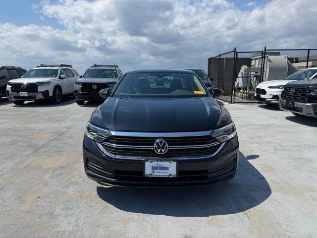 3VW7M7BU2RM023802
