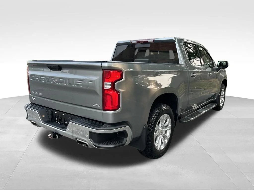 Used 2023 Gray Chevrolet LTZ image 5