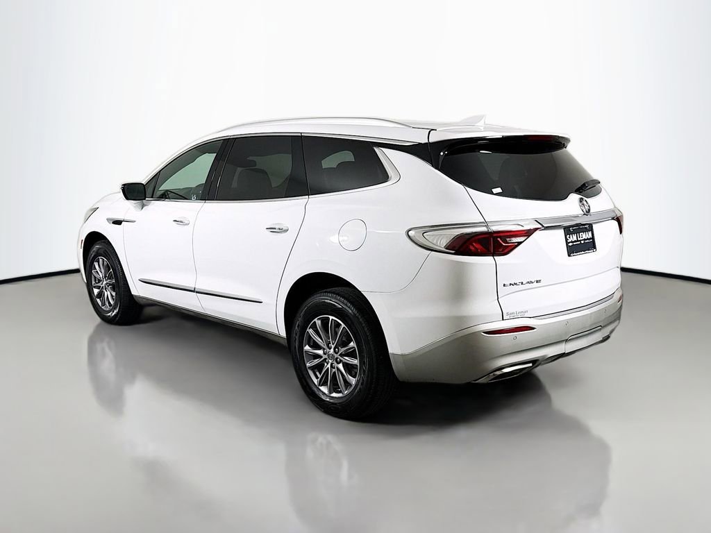 Used 2023 Summit White Buick Essence image 5
