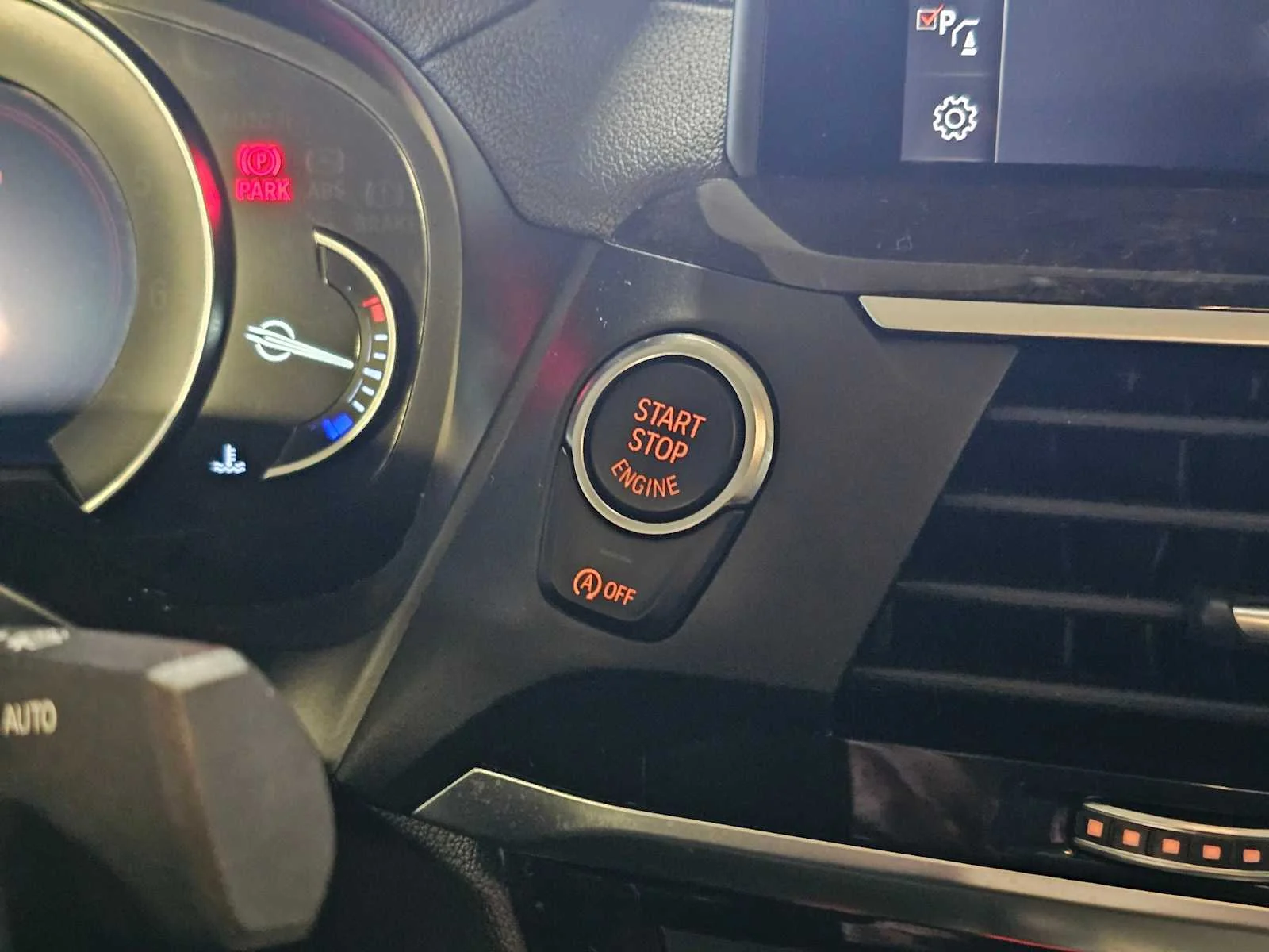 Used 2019 Dark Graphite Metallic BMW M40i image 18