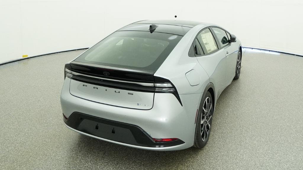 New 2026 Cutting Edge Toyota XSE Premium image 31