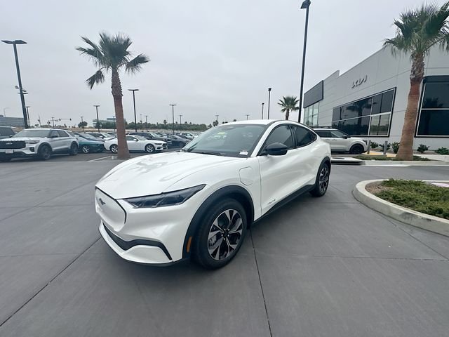 New 2026 Star White Metallic Tri-coat Ford Select image 3