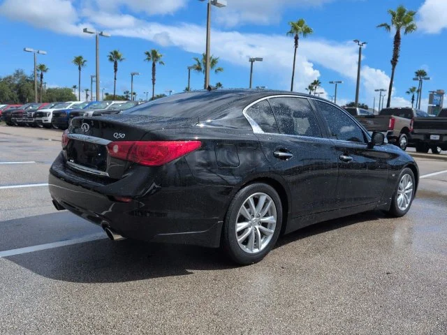 Used 2014 Black INFINITI Premium image 4