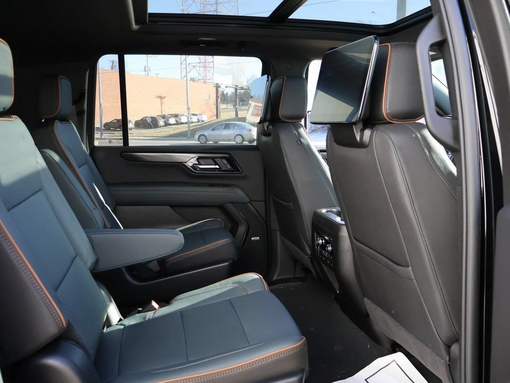 2026 GMC Yukon XL AT4 - Photo 11