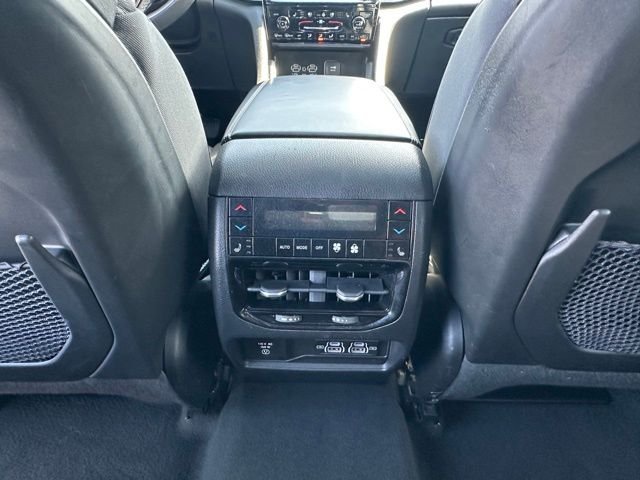 Used 2023 White Jeep Overland image 34