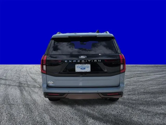 New 2027 Glacier Gray Metallic Tri-Coat Ford King Ranch® image 5