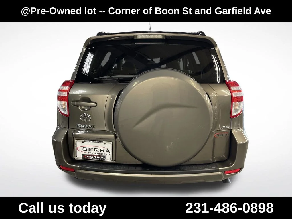 Used 2011 Brown Toyota Base image 4