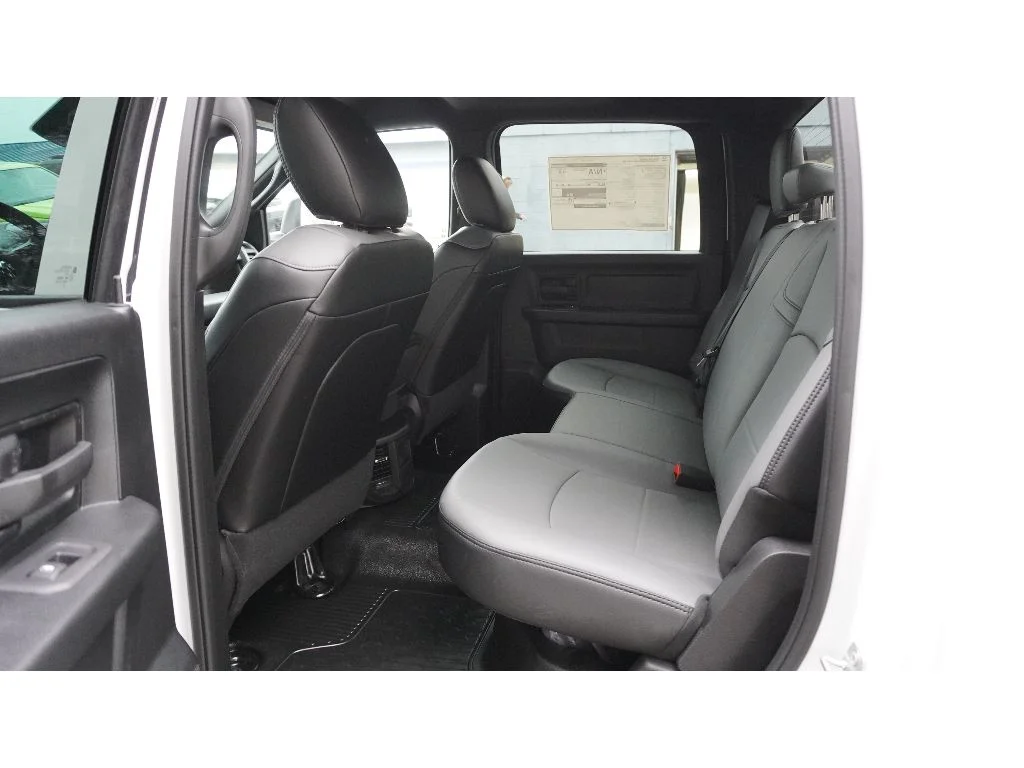 New 2026 Bright White Clear-Coat Exterior Paint RAM Tradesman image 9