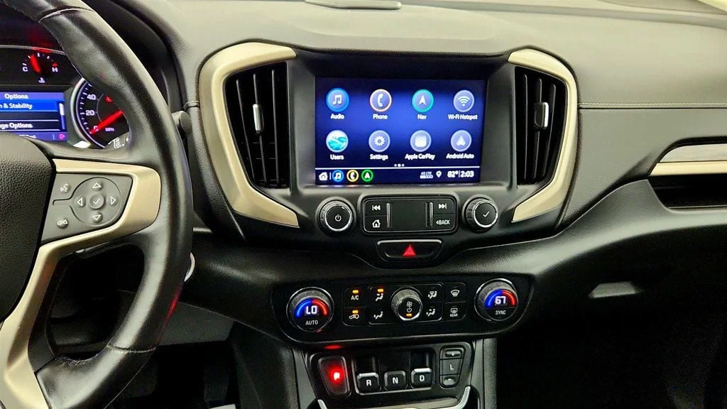 Used 2020 Red Quartz Tintcoat GMC FWD 4dr Denali w/ Premium Package & Skyscape Sunroof image 19