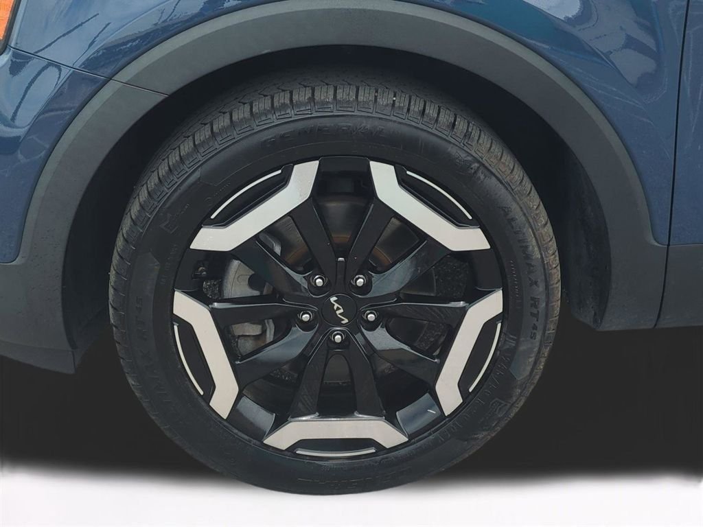 2023 Kia Telluride S - Photo 11