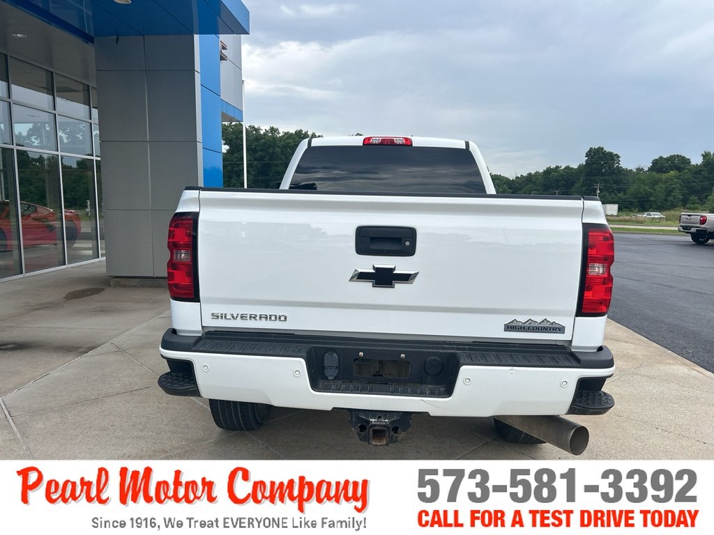 Used 2016 SUMMIT WHITE Chevrolet High Country image 5