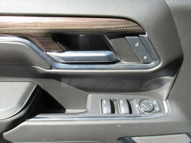 Used 2024 Gray Chevrolet LT image 19