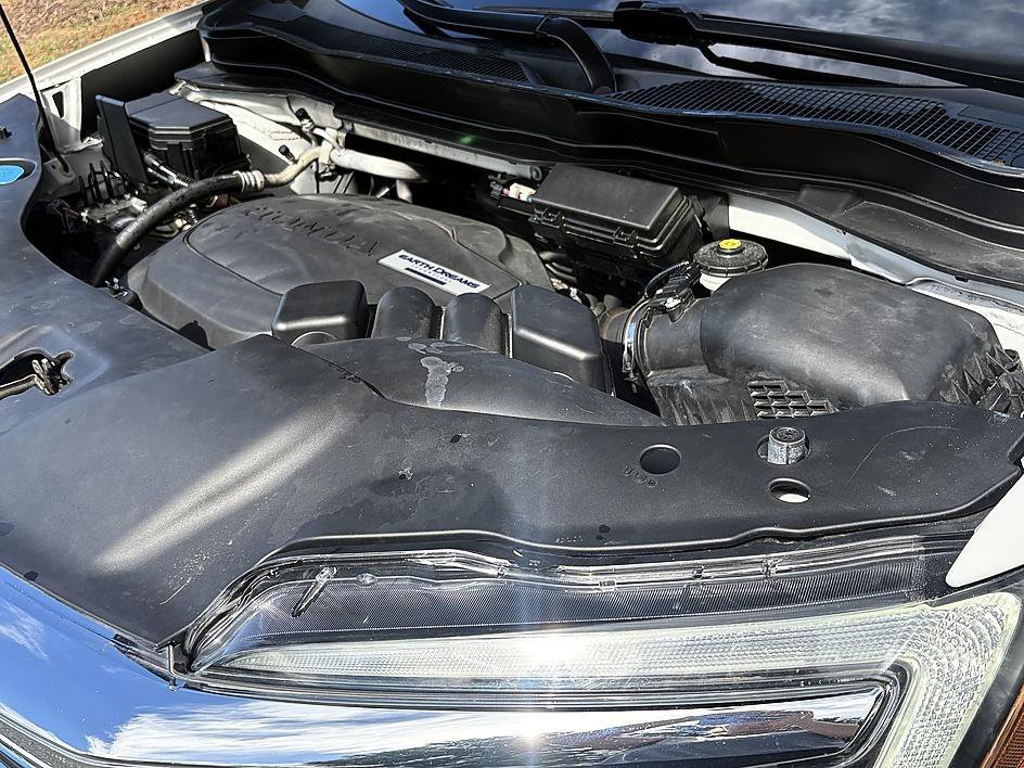 Used 2020 White Honda EX-L image 25