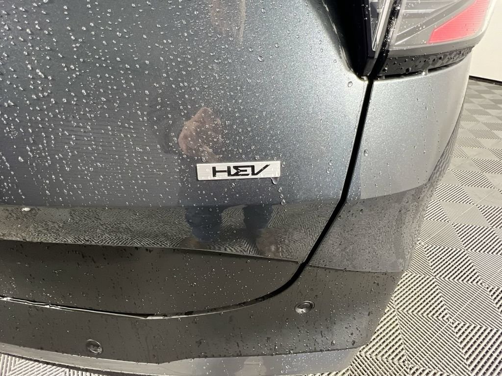 New 2026 Gravity Gray Kia LX image 6